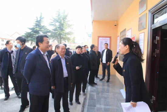 焦作市委常委,组织部长路红卫莅临孟州农商银行岩山村普惠金融驿站